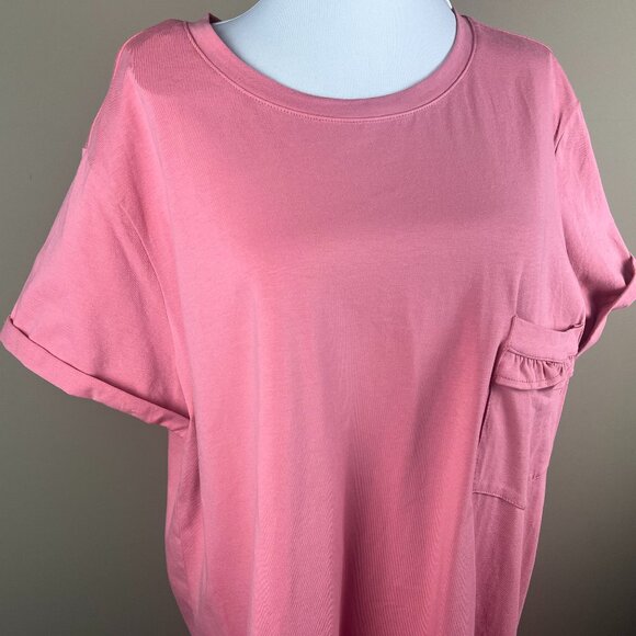 Elizabeth Kelly NWT Crew Neck Tee Top Plus Size 2XL Salmon Pink, Ruffled Pocket - Picture 1 of 10
